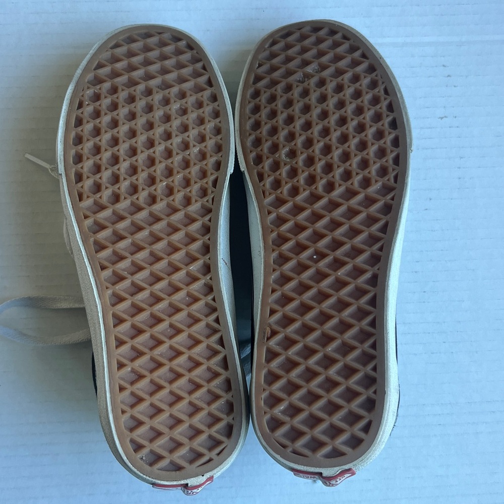 Vans Old Skool Black And White Shoes 721356 - Picture 6 of 9